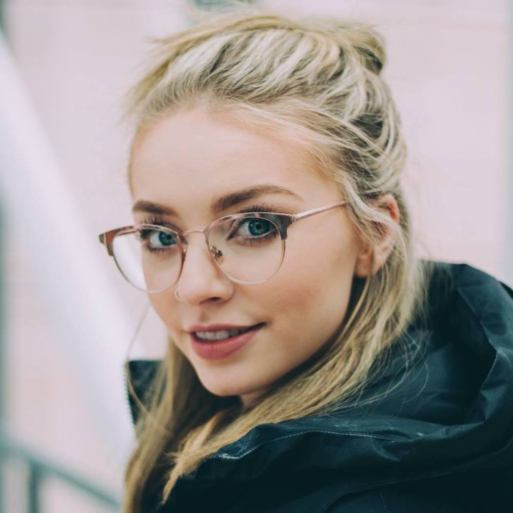 Meet your Posher, Brigit